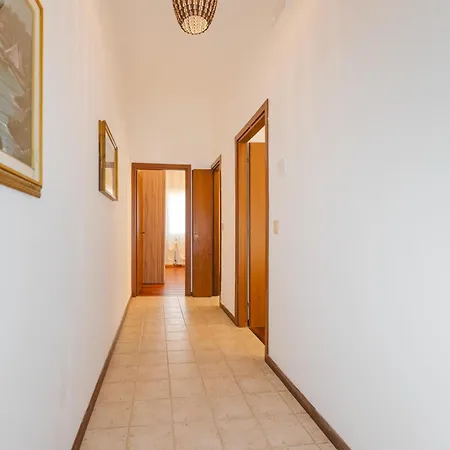 Ca' Lea - 10 Minuti From & Free Parking Apartamento